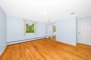 195 N Albany Ave, Massapequa, NY 11758 - Photo 30