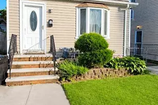 247-38 88th Dr, Bellerose, NY 11426 - Photo 8
