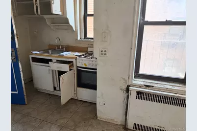 170-40 Highland Avenue #401, Jamaica, NY 11432 - Photo 10