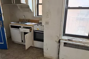 170-40 Highland Ave, Jamaica, NY 11432 - Photo 10