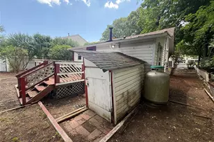 7 Connelly Dr, Lake Grove, NY 11755 - Photo 18