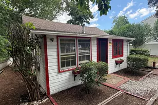 7 Connelly Dr, Lake Grove, NY 11755 - Photo 4
