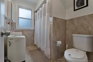 69-40 Gouverneur Ave, Arverne, NY 11692 - Photo 8