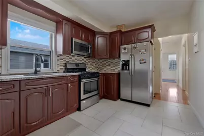 6940 Gouverneur Avenue, Arverne, NY 11692 - Photo 2