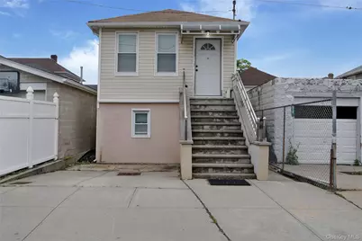 6940 Gouverneur Avenue, Arverne, NY 11692 - Photo 12