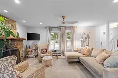 36 Argonne Road W, Hampton Bays, NY 11946 - Photo 4