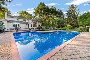 76 Wildwood Dr, Dix Hills, NY 11746 - Photo 38