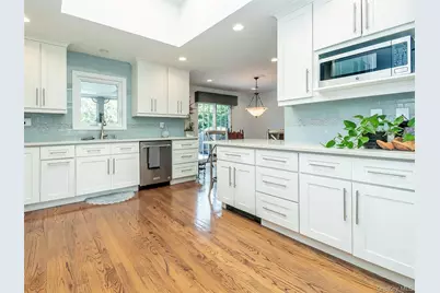 2923 Len Drive, Bellmore, NY 11710 - Photo 18