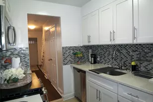 4382 Byron Ave, Bronx, NY 10466 - Photo 6
