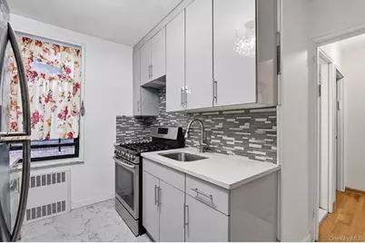 84-31 Van Wyck Expressway #2B, Briarwood, NY 11435 - Photo 4