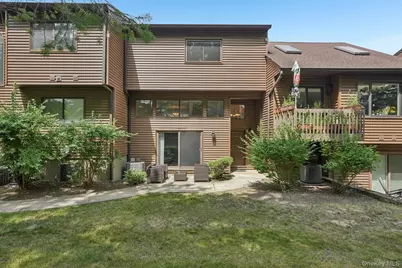 42 Tulip Court, Nanuet, NY 10954 - Photo 1