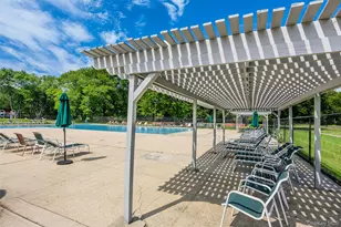 106 Strathmore Ct Dr, Coram, NY 11727 - Photo 40