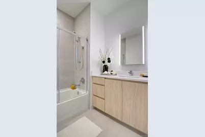 333 Warner Avenue #208, Roslyn, NY 11576 - Photo 14