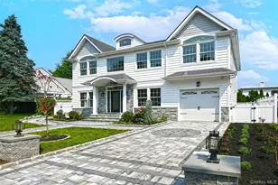 127 Vanderbilt Ave, Manhasset, NY 11030 - Photo 2
