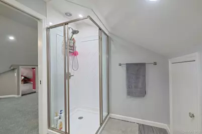 36 Evergreen Avenue, Poughkeepsie, NY 12601 - Photo 18