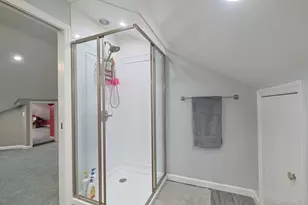 36 Evergreen Ave, Poughkeepsie, NY 12601 - Photo 18