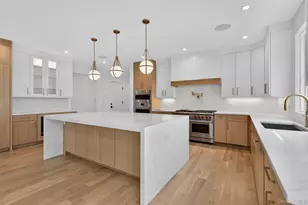 32 Pine Rd, Syosset, NY 11791 - Photo 10