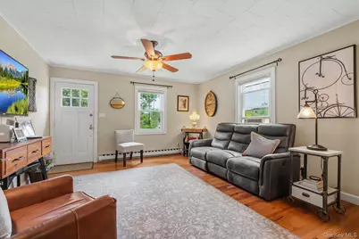 19 Oak Ridge Drive, Putnam Valley, NY 10579 - Photo 4