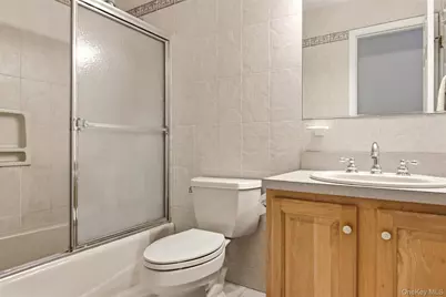6 Poplar Lane, Commack, NY 11725 - Photo 20