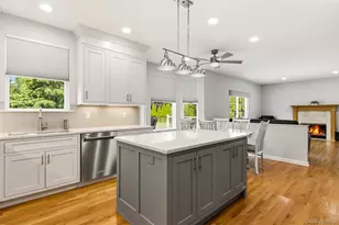 6 Poplar Ln, Commack, NY 11725 - Photo 6
