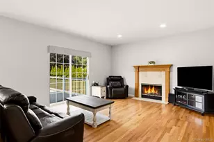 6 Poplar Ln, Commack, NY 11725 - Photo 12