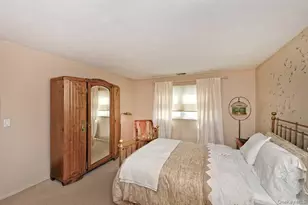 26 Mystic Cir, Bay Shore, NY 11706 - Photo 16