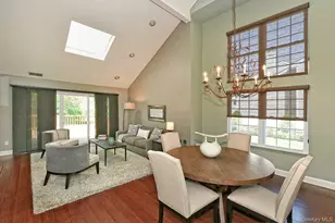 26 Mystic Cir, Bay Shore, NY 11706 - Photo 10