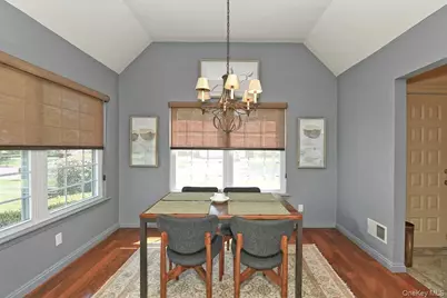 26 Mystic Circle #26, Bay Shore, NY 11706 - Photo 6