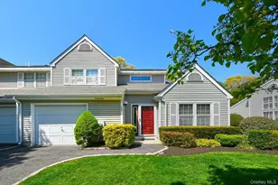 26 Mystic Cir, Bay Shore, NY 11706 - Photo 2