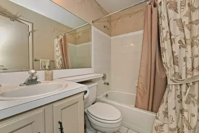 26 Mystic Circle #26, Bay Shore, NY 11706 - Photo 18