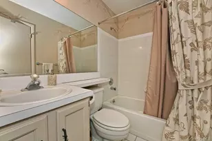 26 Mystic Cir, Bay Shore, NY 11706 - Photo 18