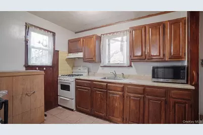 90-27 218 Place, Queens Village, NY 11428 - Photo 2