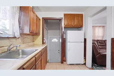 90-27 218 Place, Queens Village, NY 11428 - Photo 4