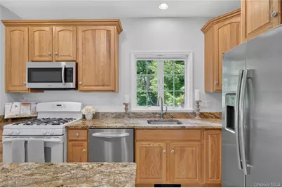 433 Barrett Hill Road, Mahopac, NY 10541 - Photo 12