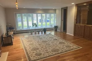 30 Michael Rd, Syosset, NY 11791 - Photo 4