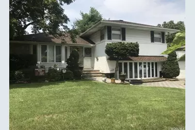30 Michael Road, Syosset, NY 11791 - Photo 2