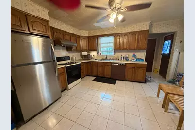 4641 161st Street, Flushing, NY 11358 - Photo 2
