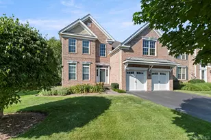 421 Vassar Pl, Fishkill, NY 12524 - Photo 2