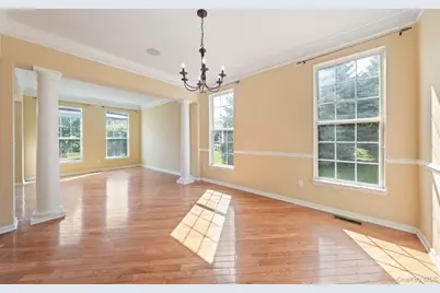 421 Vassar Place, Fishkill, NY 12524 - Photo 6