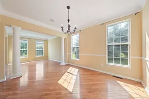 421 Vassar Pl, Fishkill, NY 12524 - Photo 6