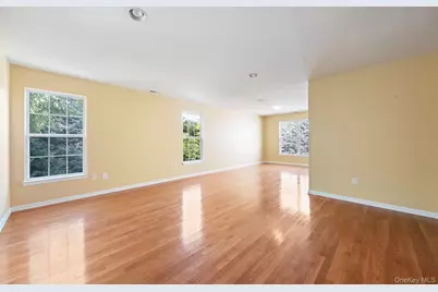 421 Vassar Place, Fishkill, NY 12524 - Photo 18