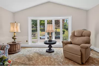171 Hudson Terrace, Yonkers, NY 10701 - Photo 4