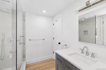 5075 Main Road, Laurel, NY 11948 - Photo 10