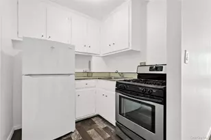 164-20 Highland Ave, Jamaica, NY 11432 - Photo 8