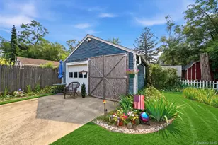 235 N 7th St, Lindenhurst, NY 11757 - Photo 28