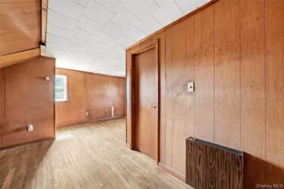 235 N 7th Street, Lindenhurst, NY 11757 - Photo 20