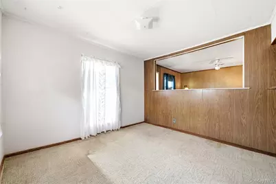 235 N 7th Street, Lindenhurst, NY 11757 - Photo 12