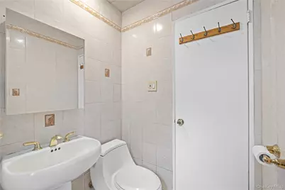252-38 60th Avenue L #591, Little Neck, NY 11362 - Photo 14
