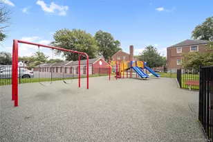 252-38 60th Ave, Little Neck, NY 11362 - Photo 18