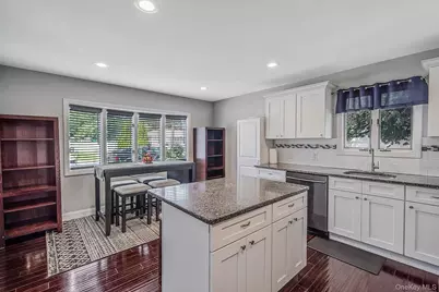11 Mallard Avenue, Selden, NY 11784 - Photo 10